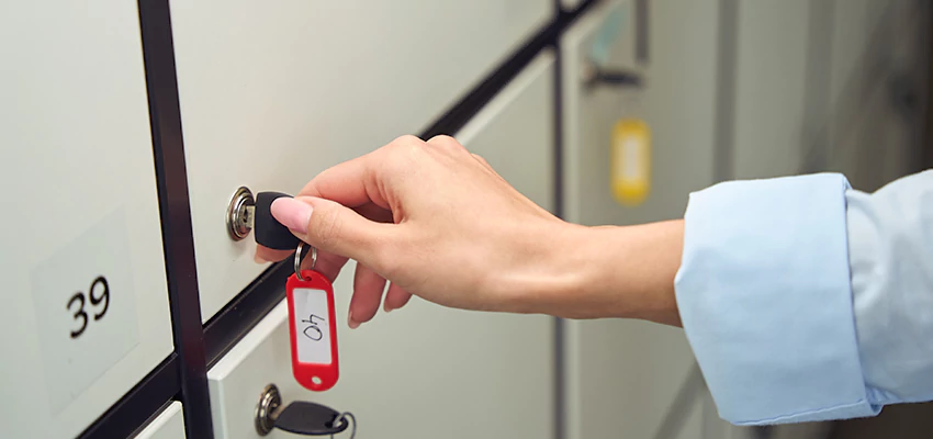 Cabinet Lock Installation in Oak Forest, Illinois